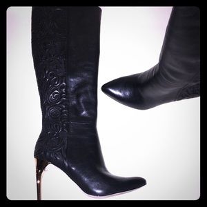 NEW BCBGMAXAZARA Black Patterned Gold Heel Boot